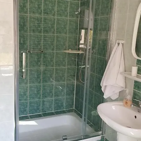 Alicja Hotel 2*